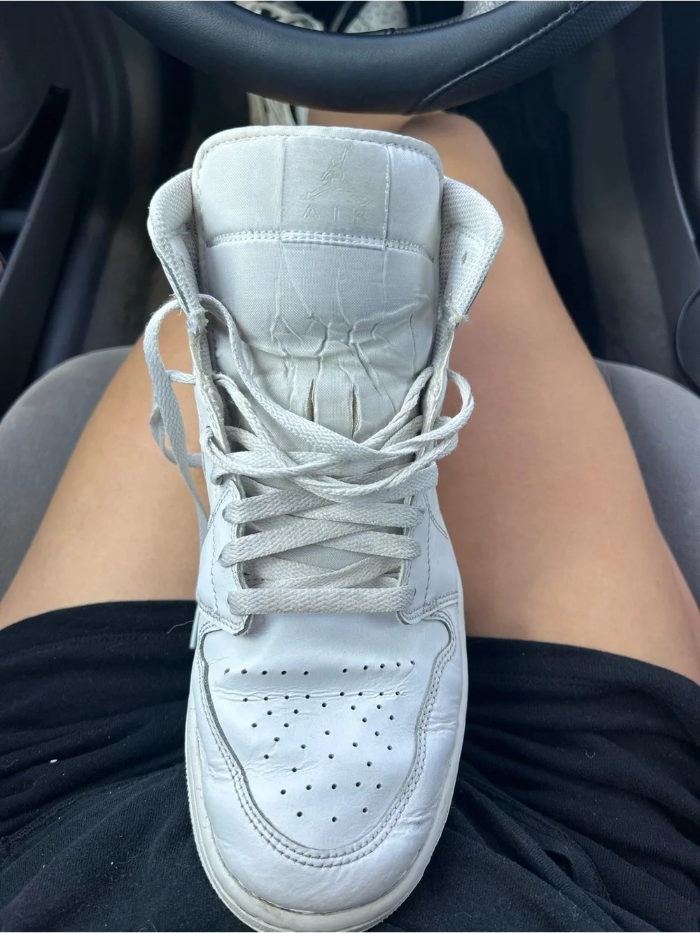 Nike Air Jordan 1 Mid Triple White Men’s Size 11 White Sneakers